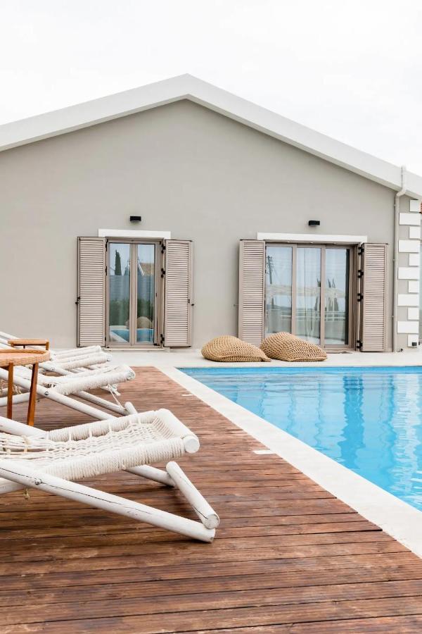 Etherealvilla-Family Villa With Pool Lourdata  Eksteriør bilde
